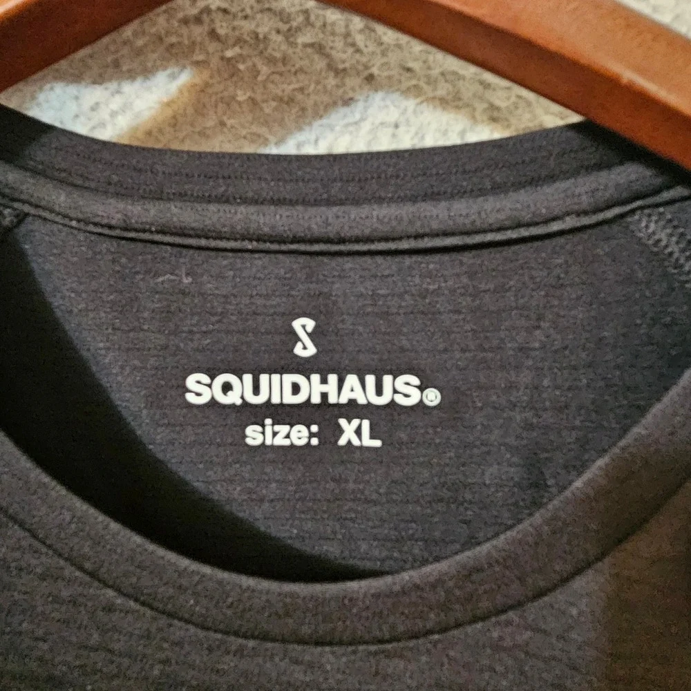 Squidhaus T Shirt Men's Size XL‎ Black Short Sleeve Performance Gym Active NWT